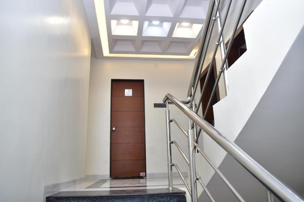 Hotel Sai Sandesh Shirdi Ngoại thất bức ảnh